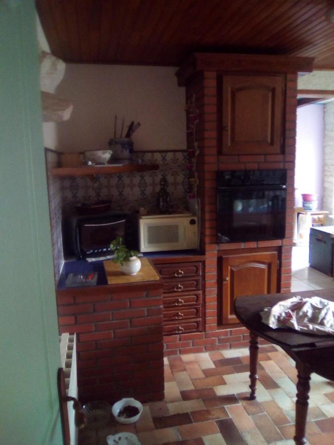 Appartement chez gourbeix à Arpheuilles-Saint-Priest Extérieur photo